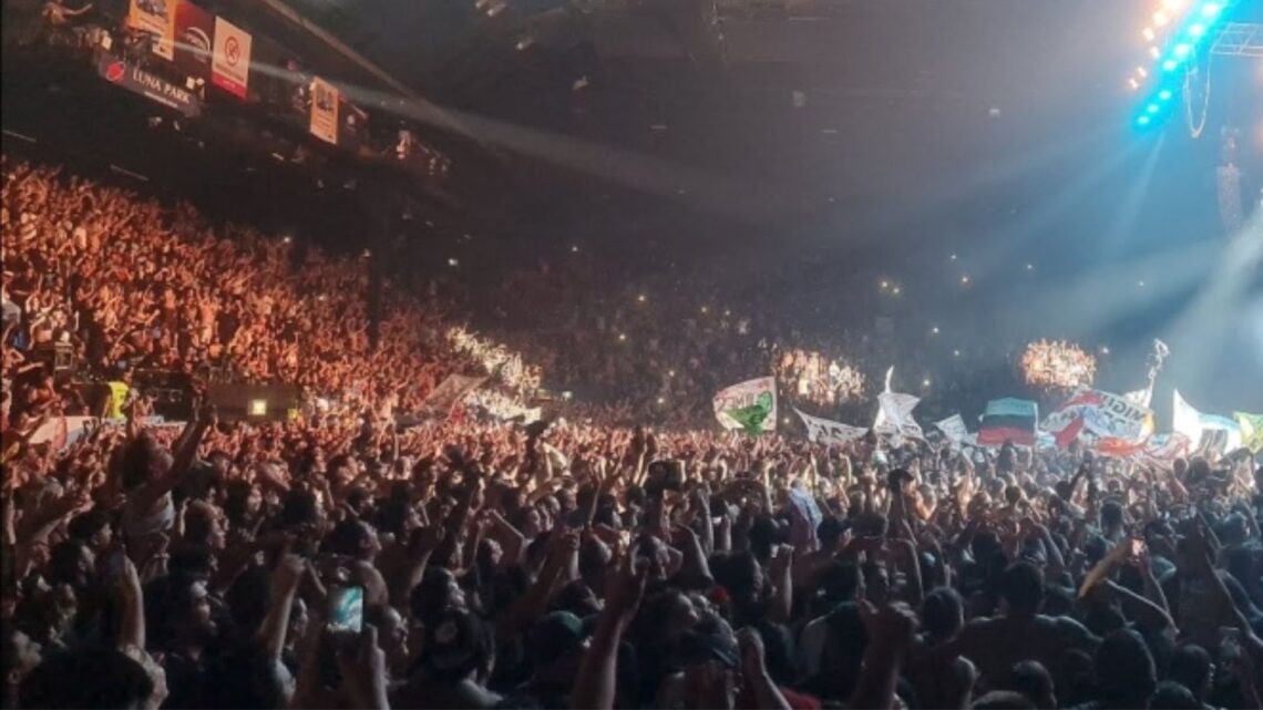 Pato Fontanet volvió a tocar en Buenos Aires después de 19 años