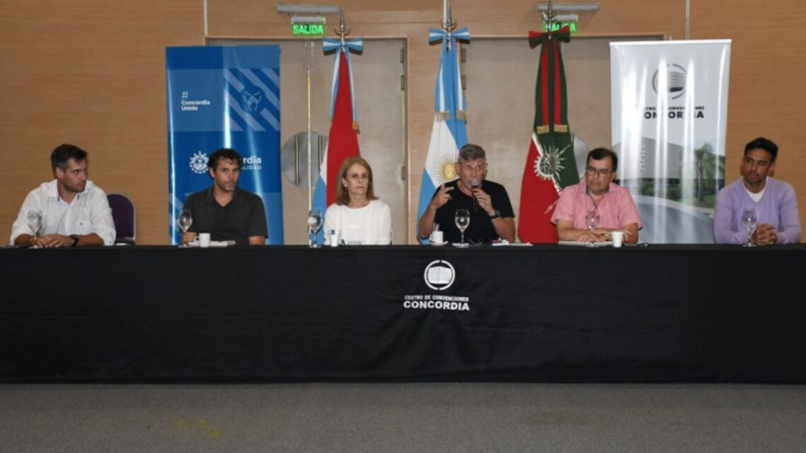 El secretario de turismo de la provincia visitó concordia y se reunió con referentes del sector