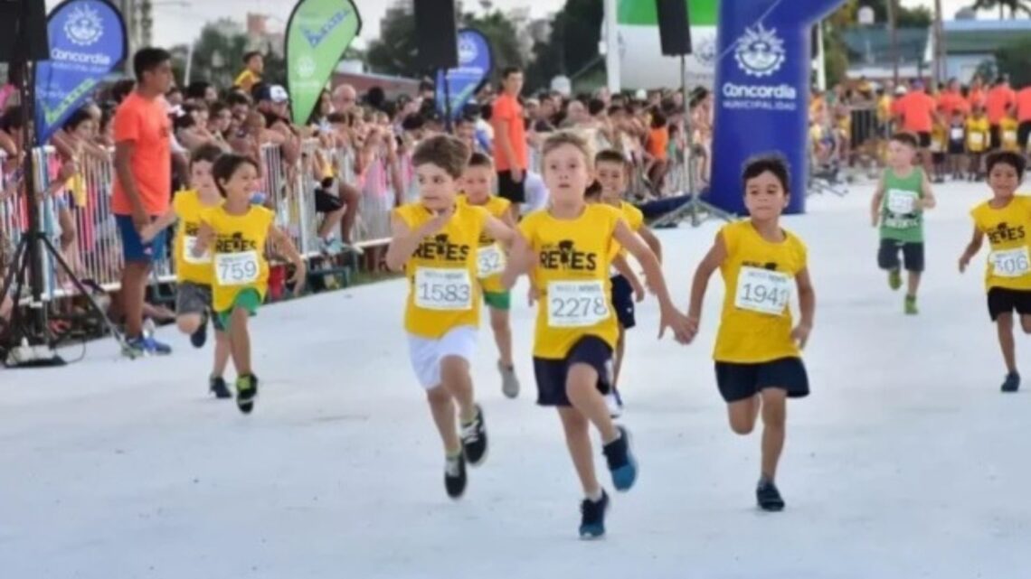 Este domingo se corre la mini reyes