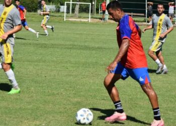 Libertad se midió ante Almirante Brown en un duelo amistoso