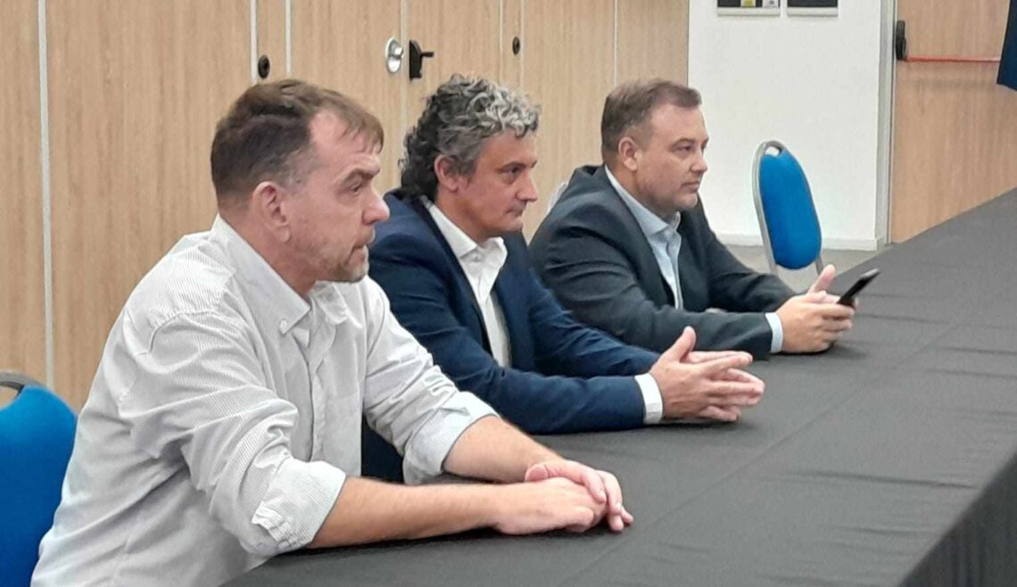 El Intendente Bravo junto a La Liga de Intendentes Justicialista mantuvo una importante reunión con el Gobernador Frigerio