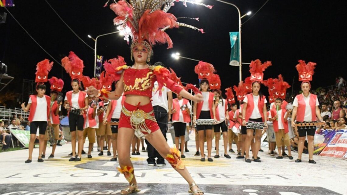 El carnaval de los pequeños duendes se despide en el corsódromo