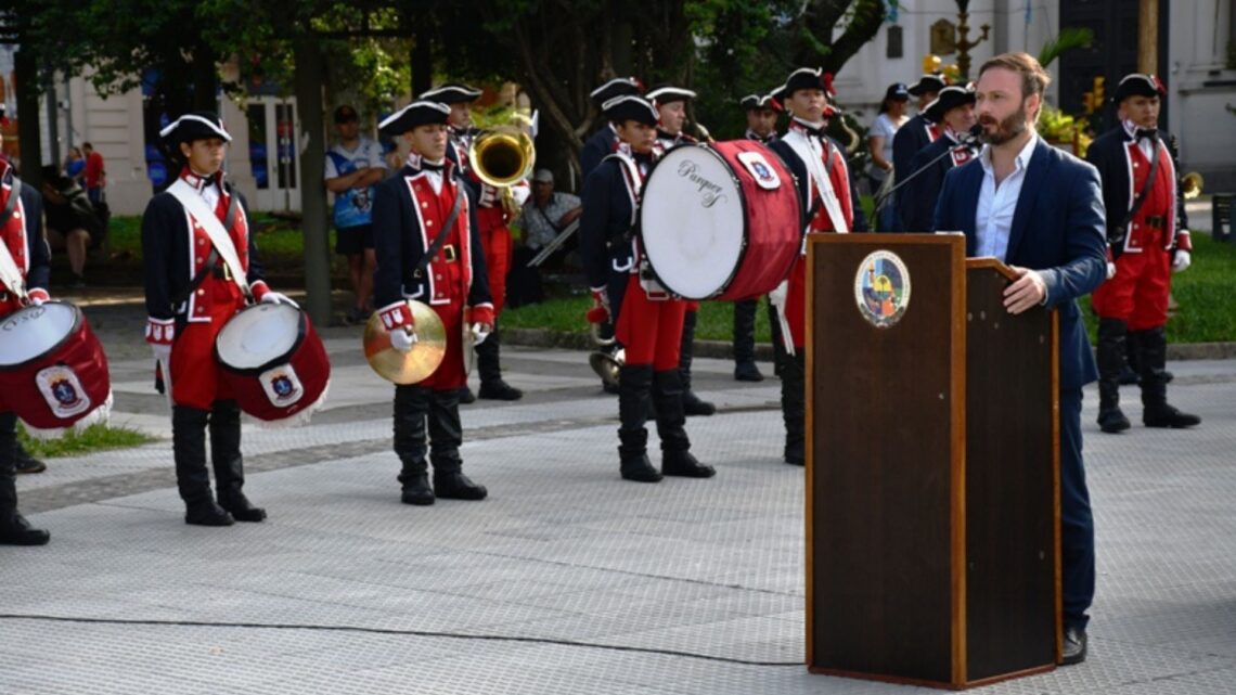 Azcué presidió los actos conmemorativos por las batallas de San Lorenzo y Caseros