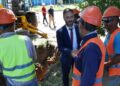 El intendente recorrió la obra de ampliación de cloacas del barrio Lavardén
