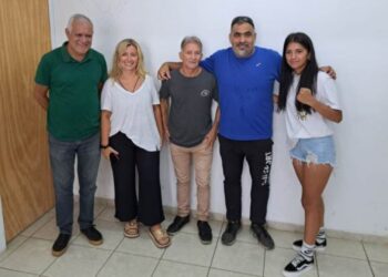 Velada boxística en el Víctor Oppel