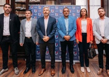 El gobernador les dio la bienvenida a los ingresantes de la Uader