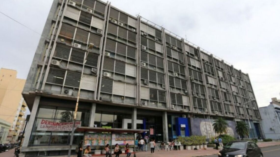 Disponen descontar días de paro a docentes entrerrianos que adhieran a la medida