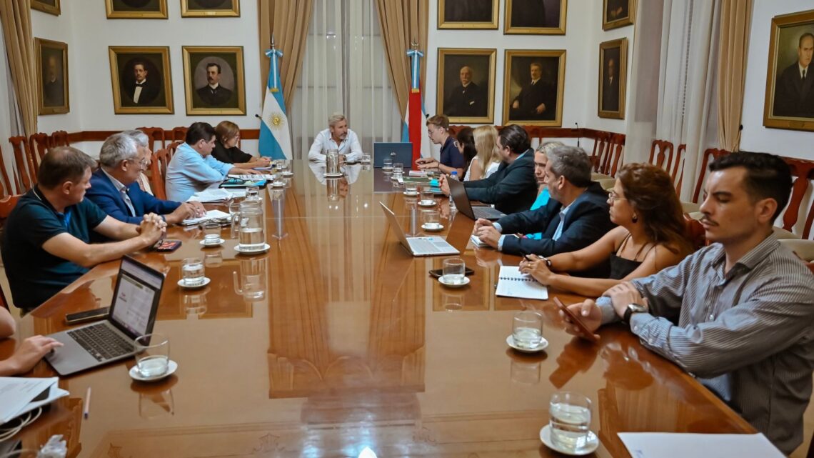 El gobernador repasó junto a Fregonese el Plan Educativo Provincial