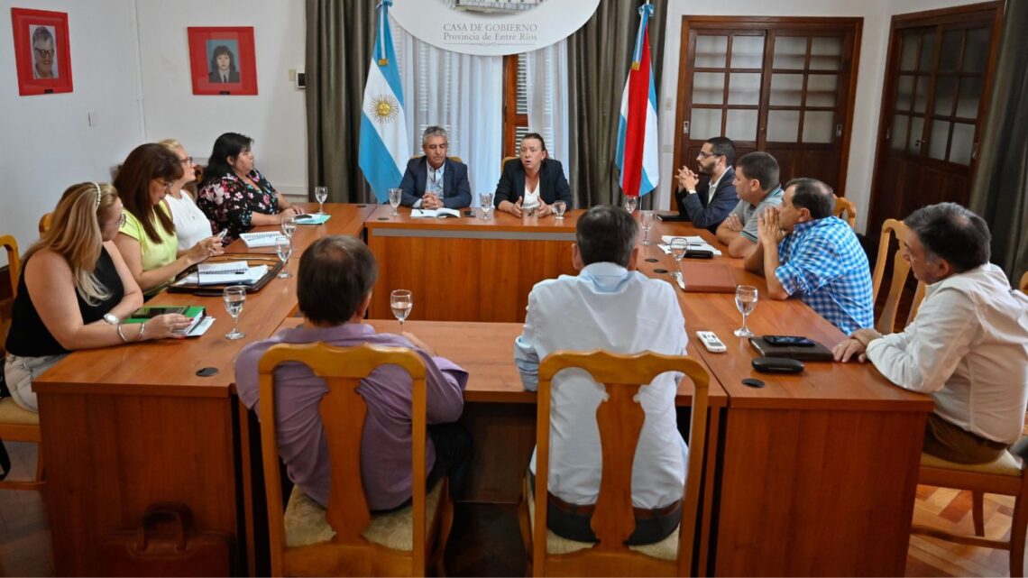 La provincia y los senadores justicialistas analizaron las prioridades en materia de políticas sociales