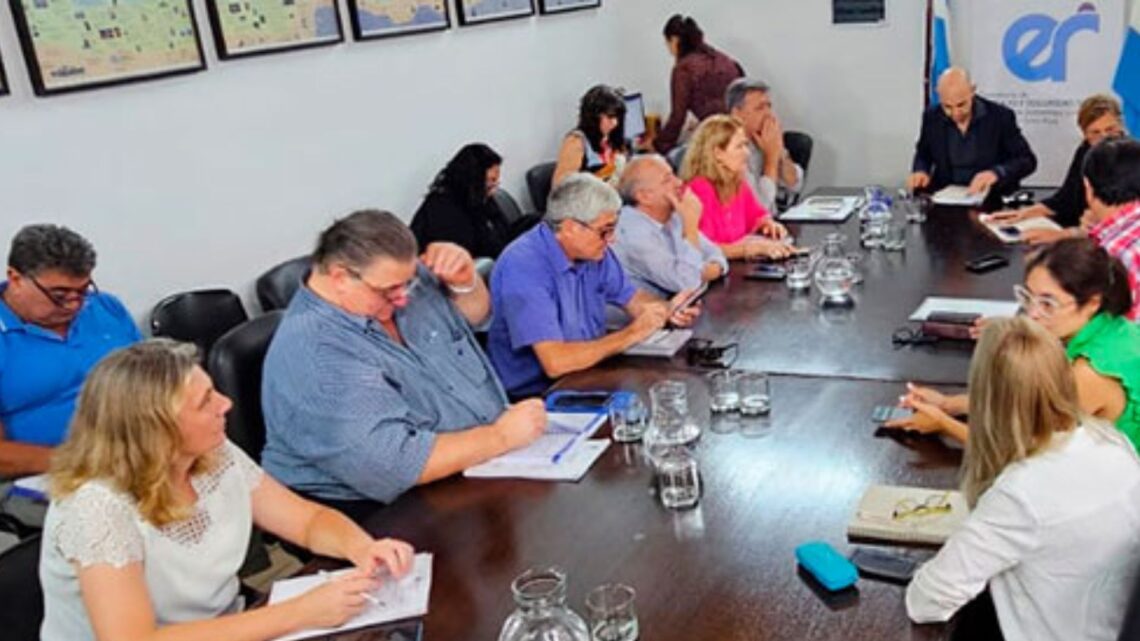 Paritaria docente: Provincia convocó a los gremios para este miércoles