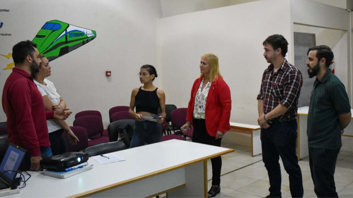 Continúa la entrega de microcréditos para emprendedores locales