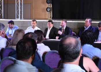 Azcué participó de la apertura del foro euro-latinoamericano sobre desarrollo sostenible de cuencas internacionales transfronterizas