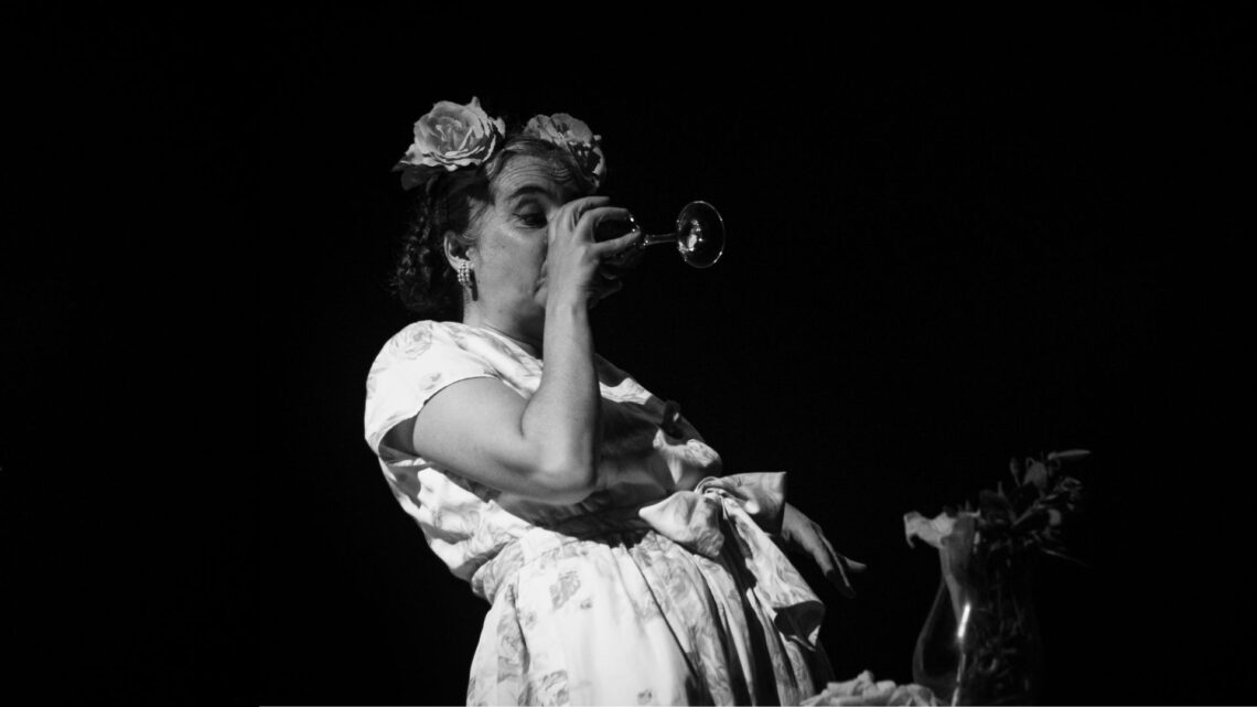 Teatro de humor y música el jueves 28 en Pueblo Viejo