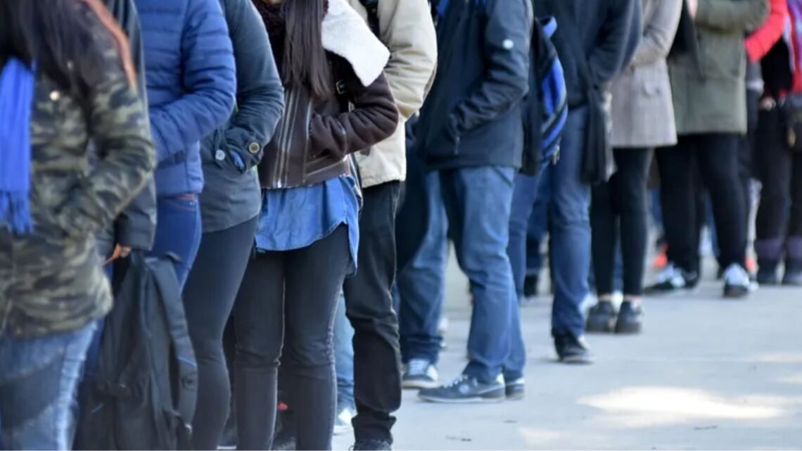 Indec: el desempleo cayó a 5,7% en el último trimestre del 2023