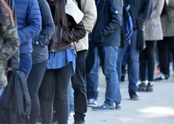 Indec: el desempleo cayó a 5,7% en el último trimestre del 2023
