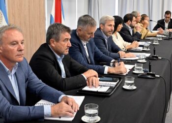 Inundaciones, energía, dengue y otros temas se abordaron en la tercera reunión de gabinete ampliado
