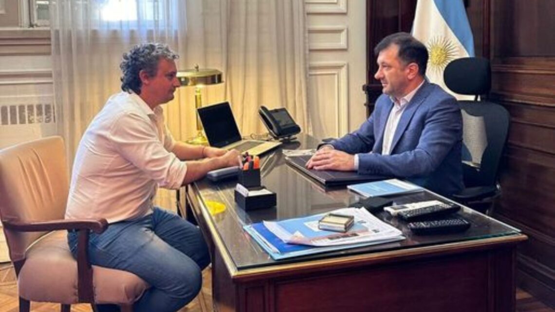 El Intendente Bravo, mantuvo una importante reunión con el Senador Nacional Edgardo Kueider por temas claves para la ciudad