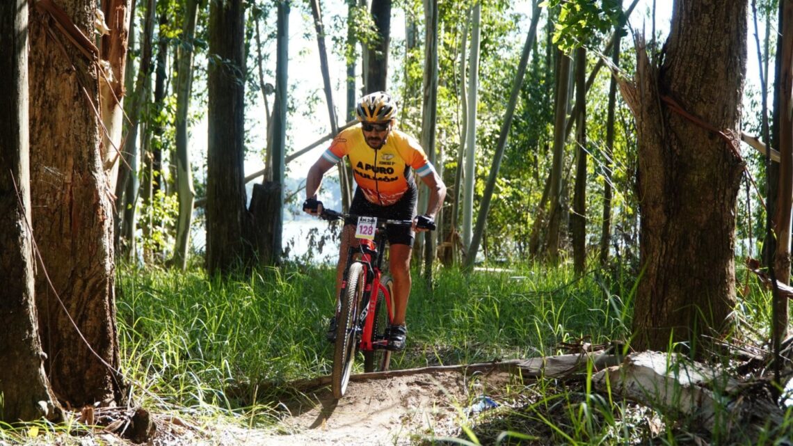 MTB: Cabrera y Müller se adueñaron de la apertura del año en Península Soler