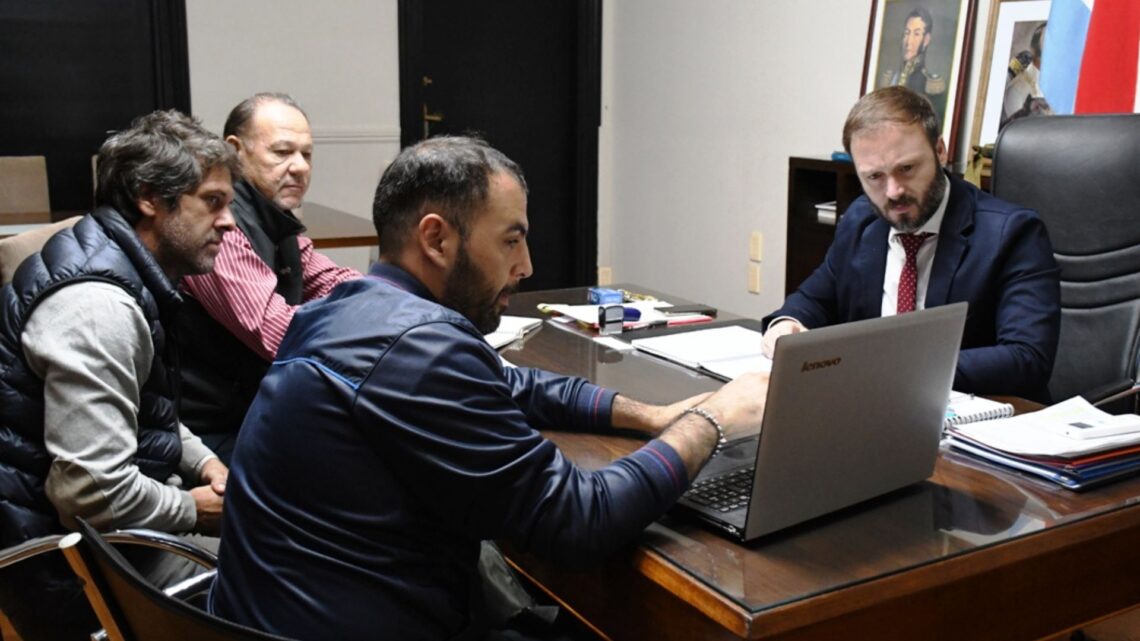 El Intendente Azcué instruyó al EDOS a que realice un informe sobre el estado de las válvulas esclusas y de la red en general