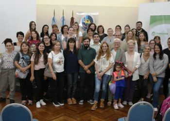 Se lanzó el instructorado de yoga