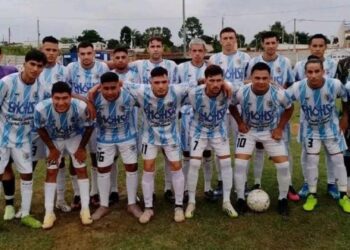 Constitución quedó como único puntero en la «B»