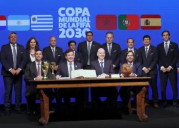 FIFA y Conmebol firmaron oficialmente el acta de realización del Mundial 2030 en Sudamérica