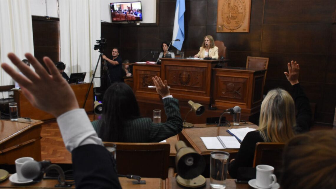 Concordia: “Por Unanimidad el Concejo Deliberante Aprobó el Congelamiento del Sueldo de sus Funcionarios y Dietas de Concejales»