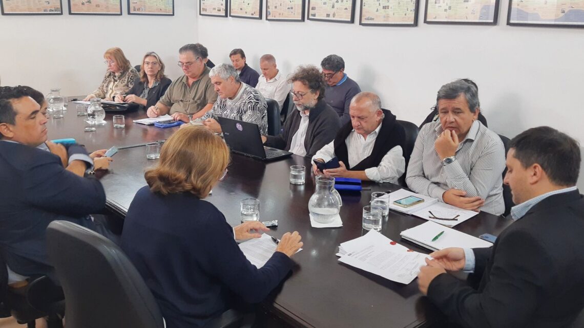 El gobierno provincial ofreció un ocho por ciento de aumento a docentes