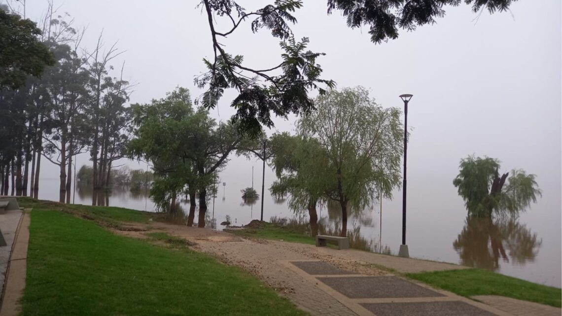 Costanera: recomendaciones ante la crecida del río Uruguay