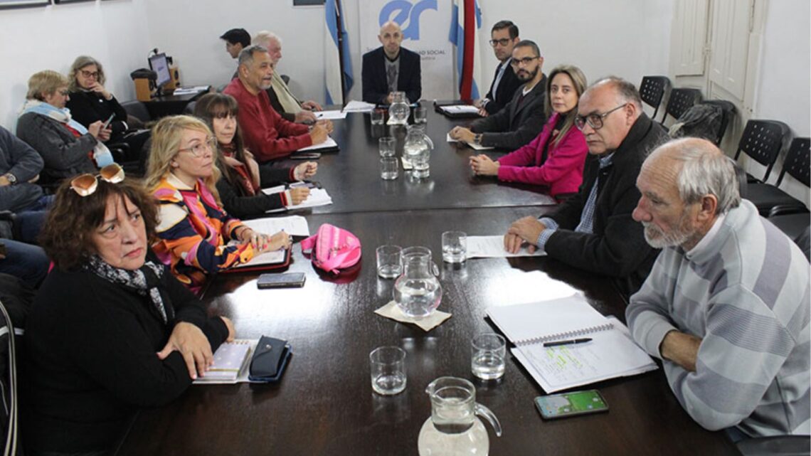 Paritaria: el gobierno y gremios estatales acordaron aumento de 20% trimestral