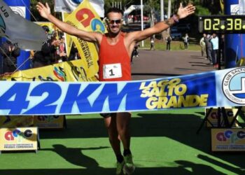 Bocanegra y Pereira ganaron el maratón Lago Salto Grande