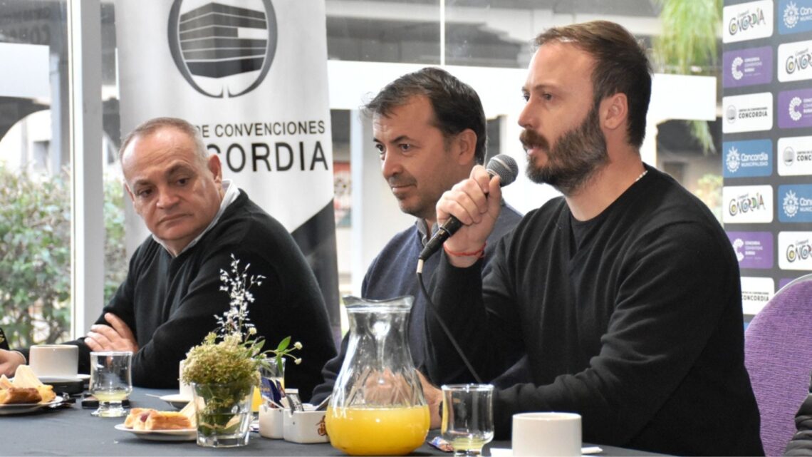 La Municipalidad y la UADER lanzan el “curso de cuidadores domiciliarios de personas mayores”