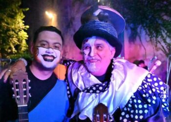 Noche de murga en Arandú con Darío y Germán Figueroa