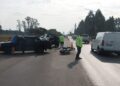 Motociclistas resultaron con graves lesiones luego de chocar con una camioneta que habría intentado girar en “U” en la ruta 22