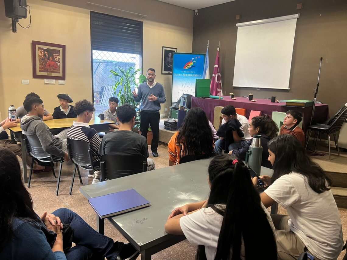 Visita de estudiantes de la escuela N°34 de El Redomón