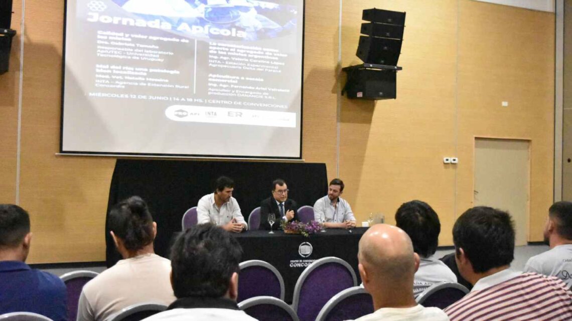 JORNADA APÍCOLA EN EL CENTRO DE CONVENCIONES DE CONCORDIA