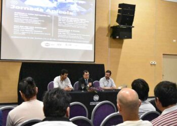 JORNADA APÍCOLA EN EL CENTRO DE CONVENCIONES DE CONCORDIA