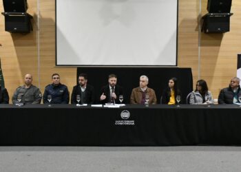 PACTO DE JULIO: EL INTENDENTE AZCUÉ SE REUNIÓ CON INSTITUCIONES INTERMEDIAS DE LA CIUDAD