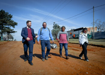 EL INTENDENTE AZCUÉ RECORRIÓ LOS TRABAJOS COMPRENDIDOS EN EL PROGRAMA DE ARREGLO DE CALLES Y BACHEO