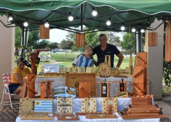 FERIA “PASEO DEL RÍO” EN LA COSTANERA