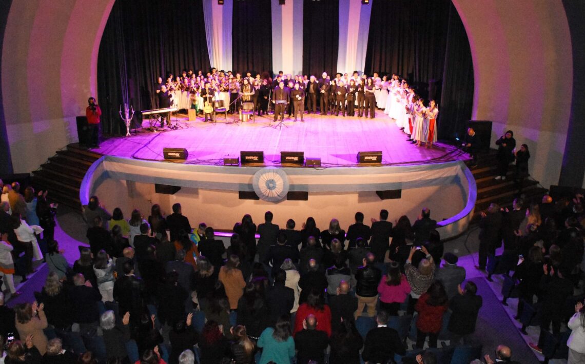 9 DE JULIO: FUNCIÓN DE HONOR Y DESFILE CÍVICO-MILITAR