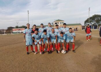 Cierra la primera rueda en la Primera «B»