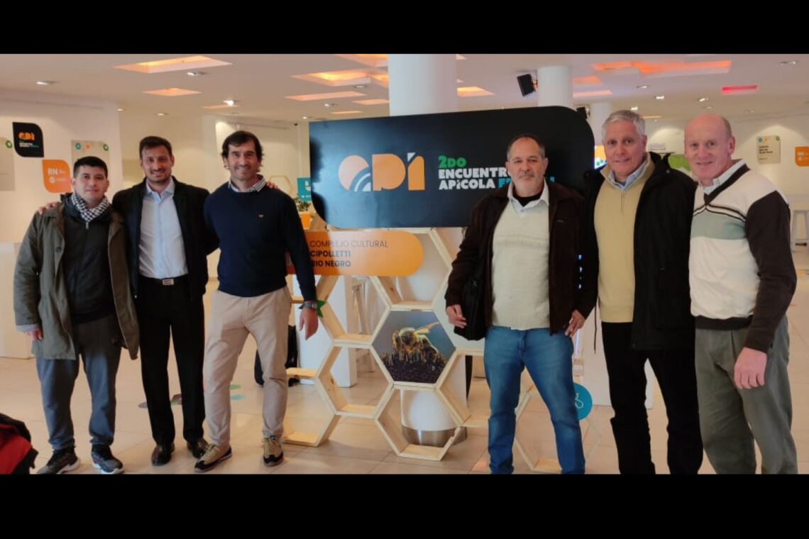 Cooperativas entrerrianas participaron del segundo Encuentro Apícola Federal