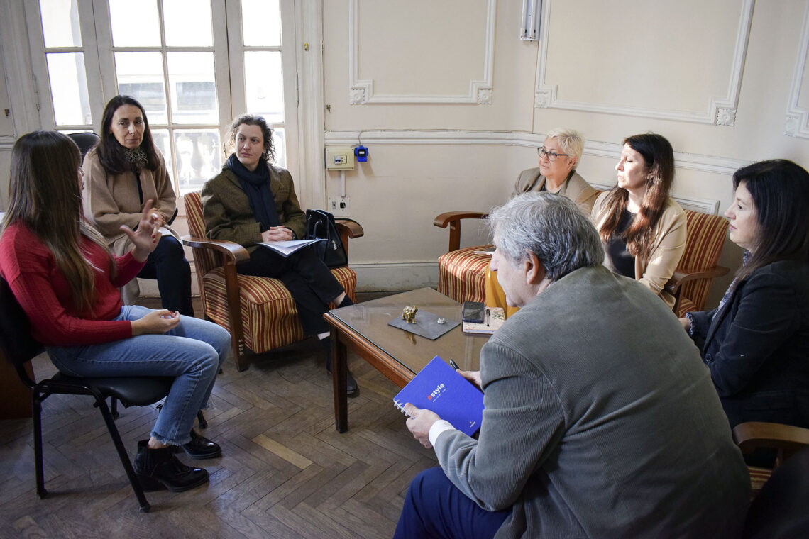 Se avanza en la tramitación de los expedientes para el pago de los francos adeudados a Enfermería