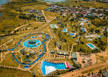 Las Termas de Federación la de mayores dimensiones de la Argentina se posiciona como uno de los principales atractivos turísticos del país