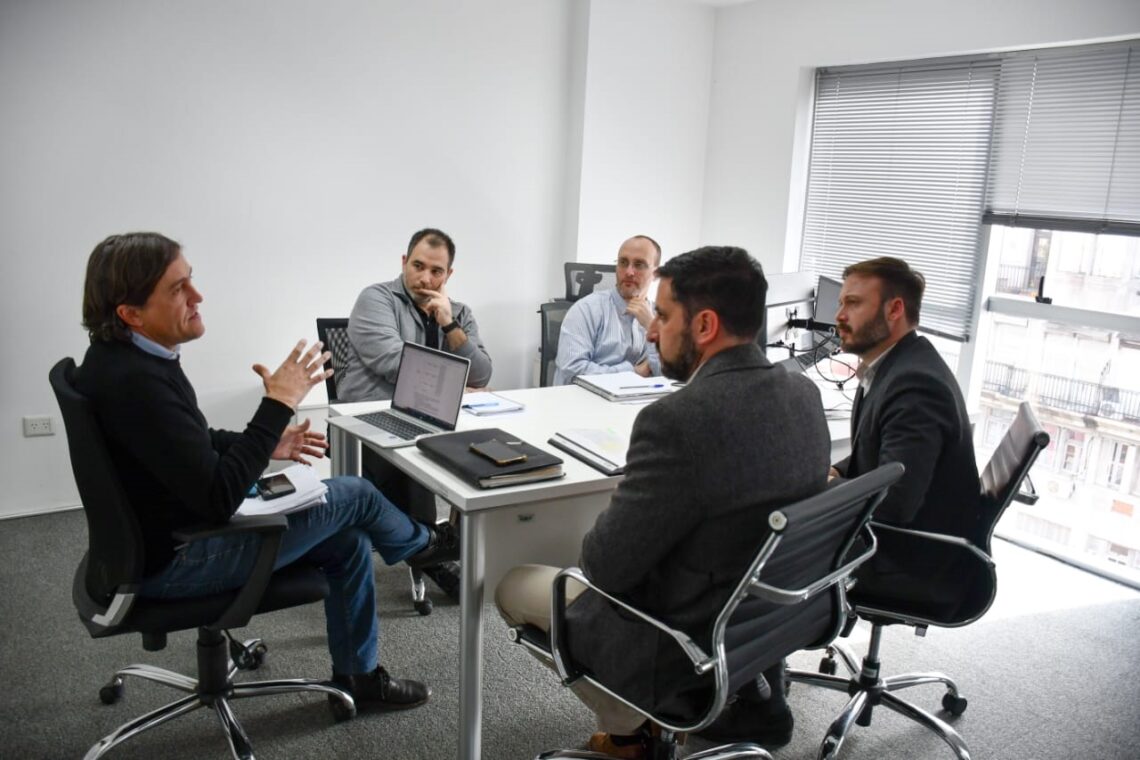 AZCUÉ COMPROMETIÓ AL ENOHSA A TERMINAR LA PLANTA DE AGUA EN 10 MESES