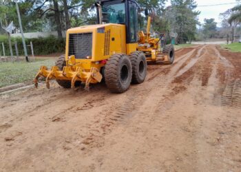 ESTE JUEVES CONTINÚA EL PROGRAMA DE ARREGLO Y BACHEO DE CALLES