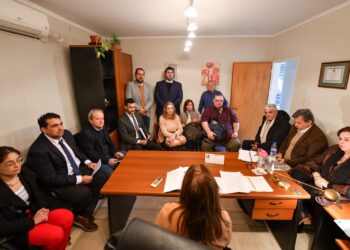 Conciliación entre el gobierno y los gremios docentes