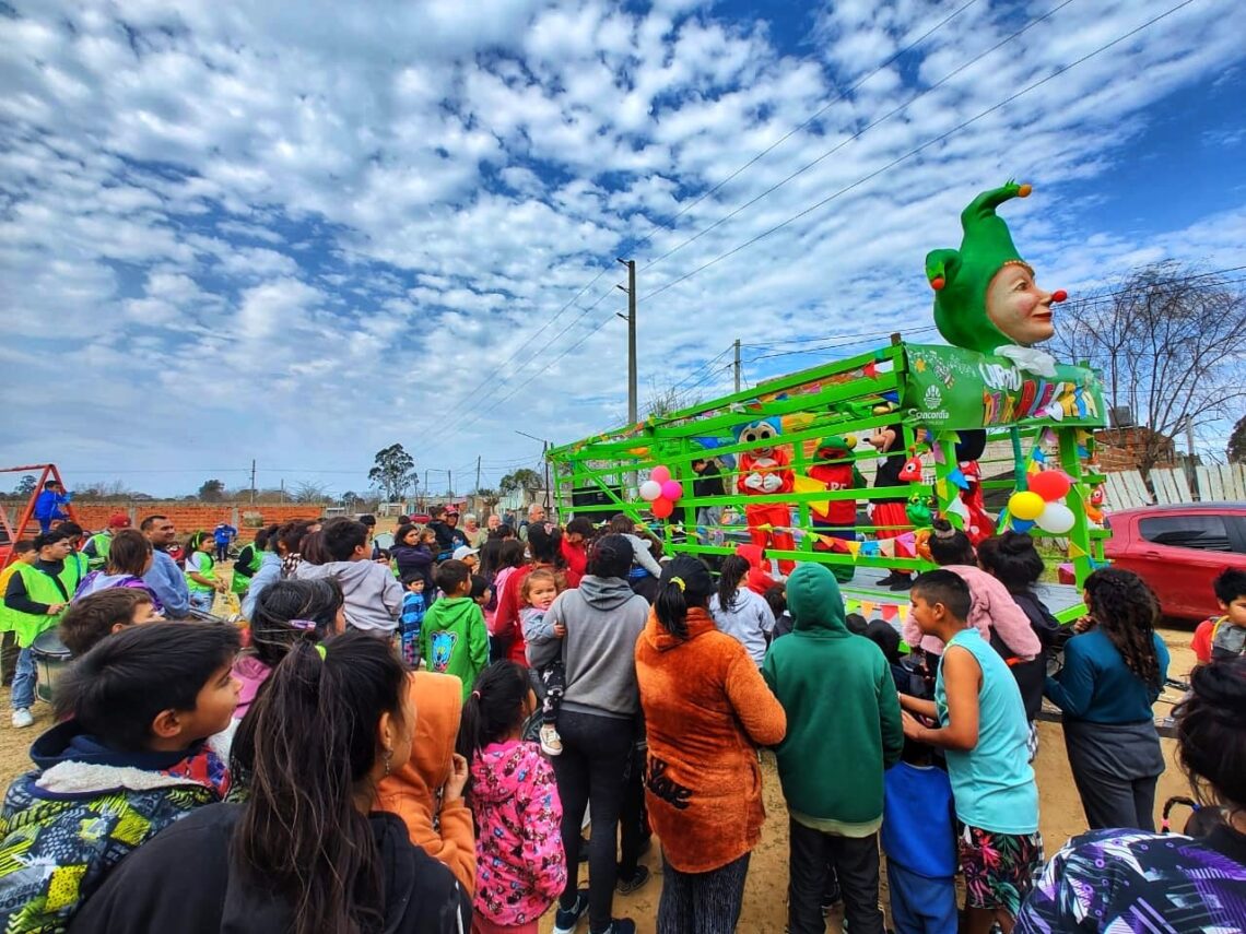 EL “MES DEL NIÑO” CONTINÚA RECORRIENDO DISTINTOS BARRIOS DE LA CIUDAD