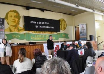 Agmer rechazó el aumento por decreto y anunció cinco días de paro